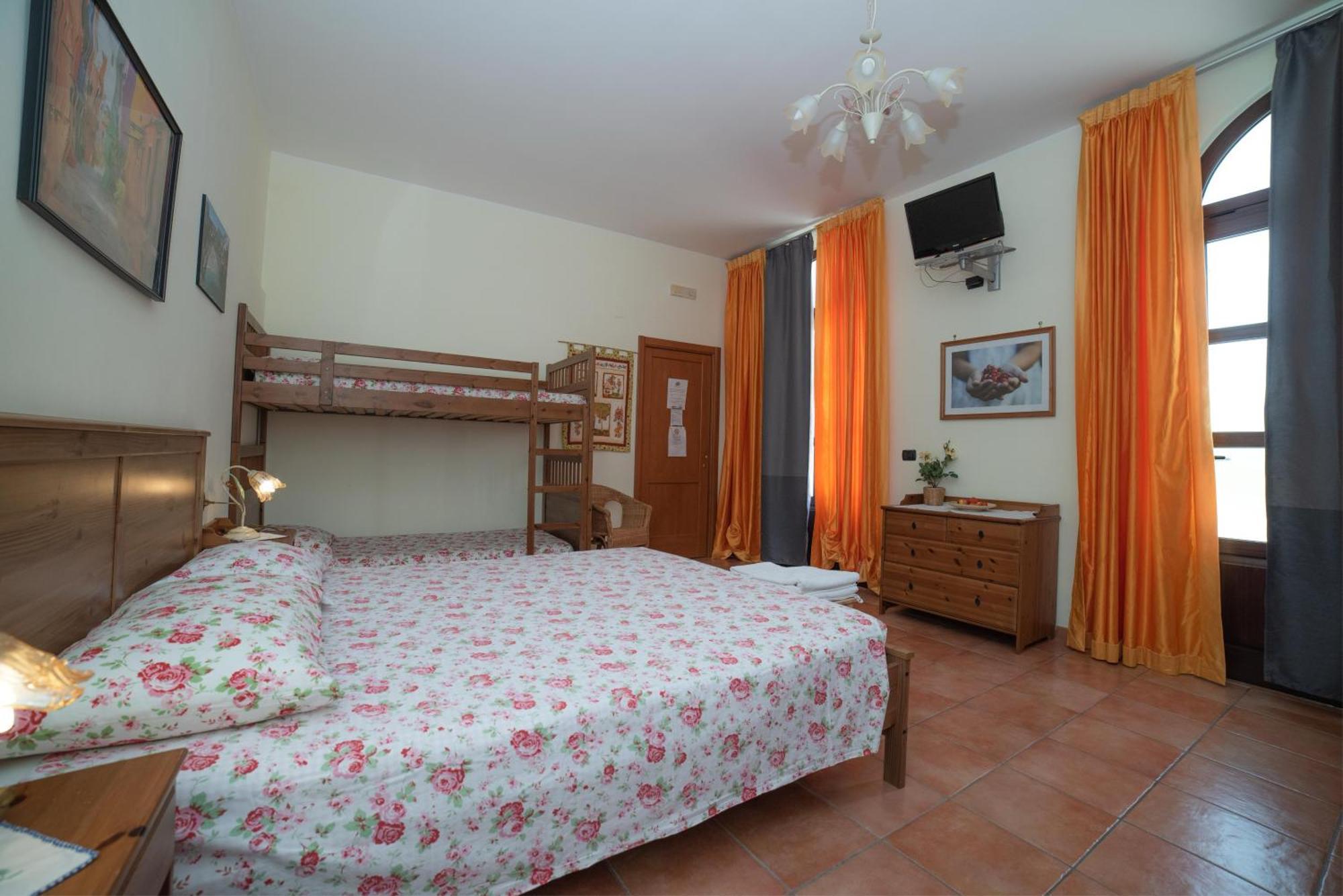Agriturismo Fiori d'Arancio Palagiano Esterno foto
